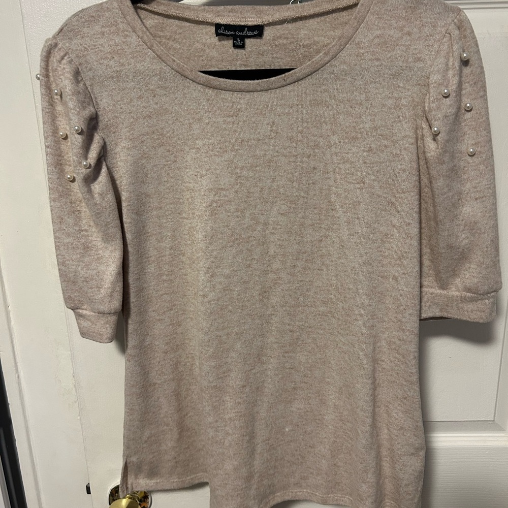 Forever 21 Cream Pearl-Accent Blouse